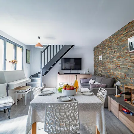 La Maison De Sam - Centre - Terrasse Privée - Proche Parking Gratuit - Commerces à Proximité * Erstein